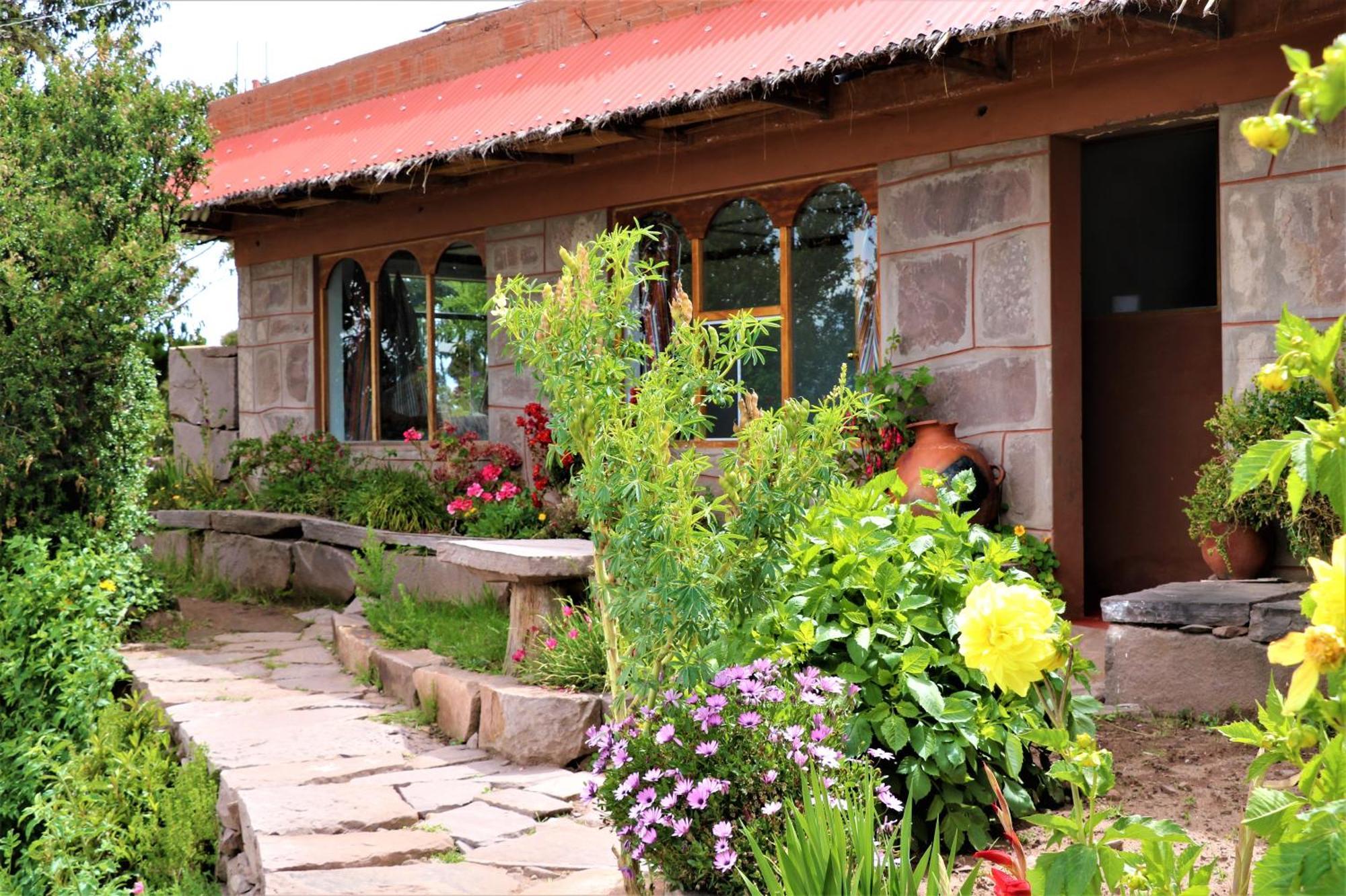 Inka Lake Taquile Lodge Huillanopampa Eksteriør bilde